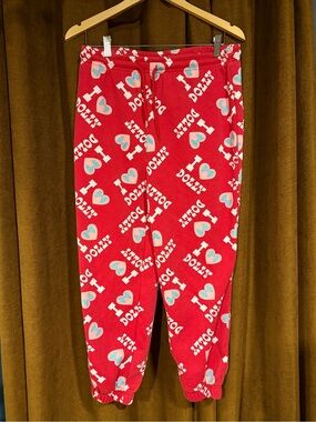 I love Dolly Parton sweat pants